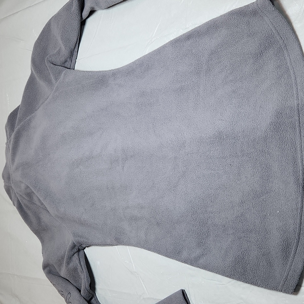 Zip-up Bench Sweater - Picture 12 of 16